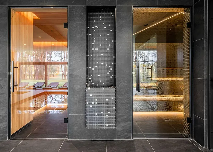 Ese Hotel