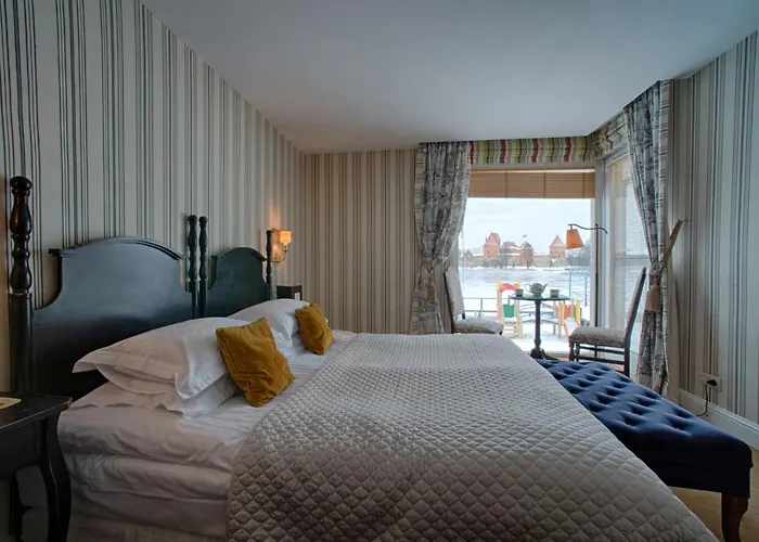 Apvalaus Stalo Klubas Gastro & Spa Hotel